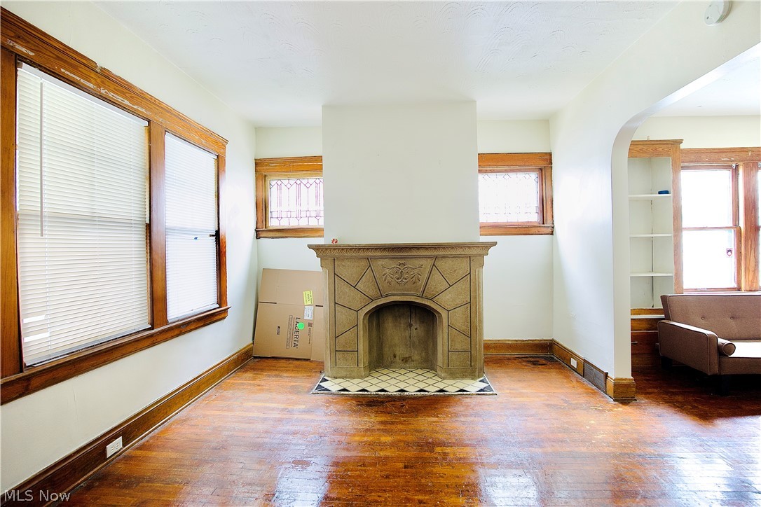 11825 Lenacrave Avenue Cleveland OH 44105