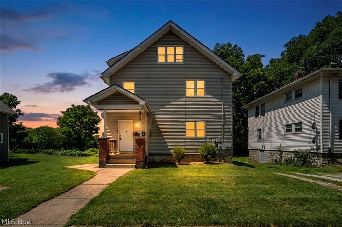 1288 Pondview Avenue Akron OH 44305