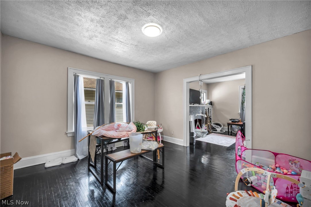 1288 Pondview Avenue Akron OH 44305