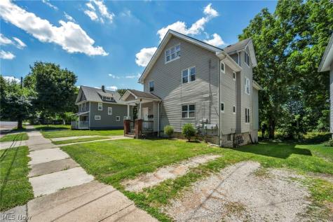 1288 Pondview Avenue Akron OH 44305
