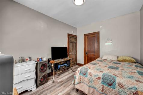 1288 Pondview Avenue Akron OH 44305