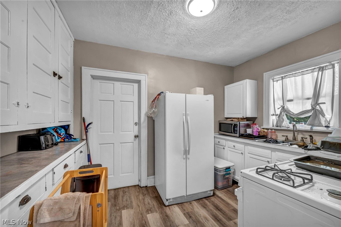 1288 Pondview Avenue Akron OH 44305