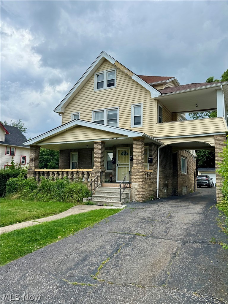 1541 Glenmont Road East Cleveland OH 44118
