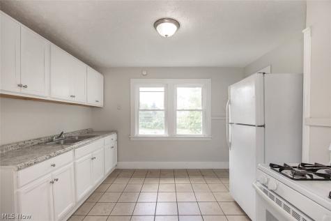 723 E 162nd Street Cleveland OH 44110