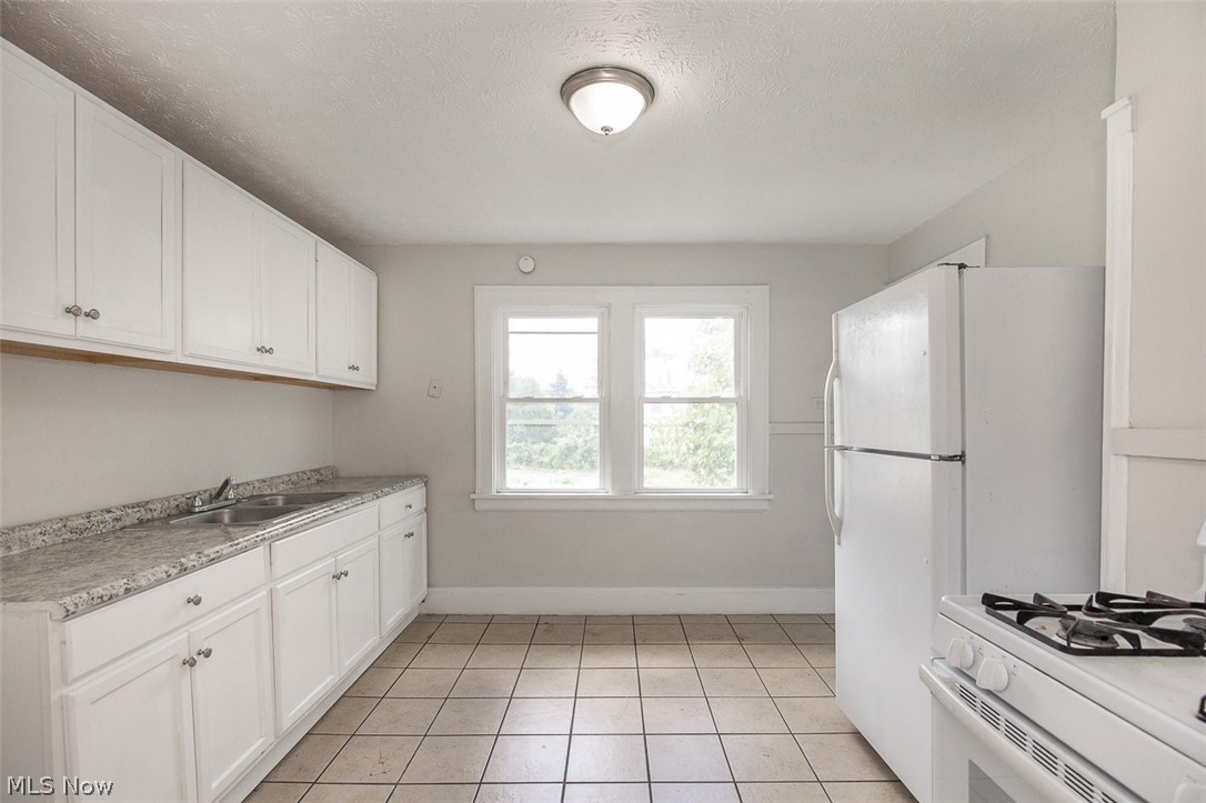 723 E 162nd Street Cleveland OH 44110