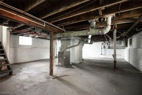 723 E 162nd Street Cleveland OH 44110