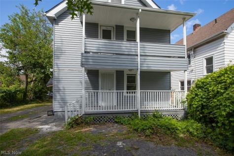 723 E 162nd Street Cleveland OH 44110