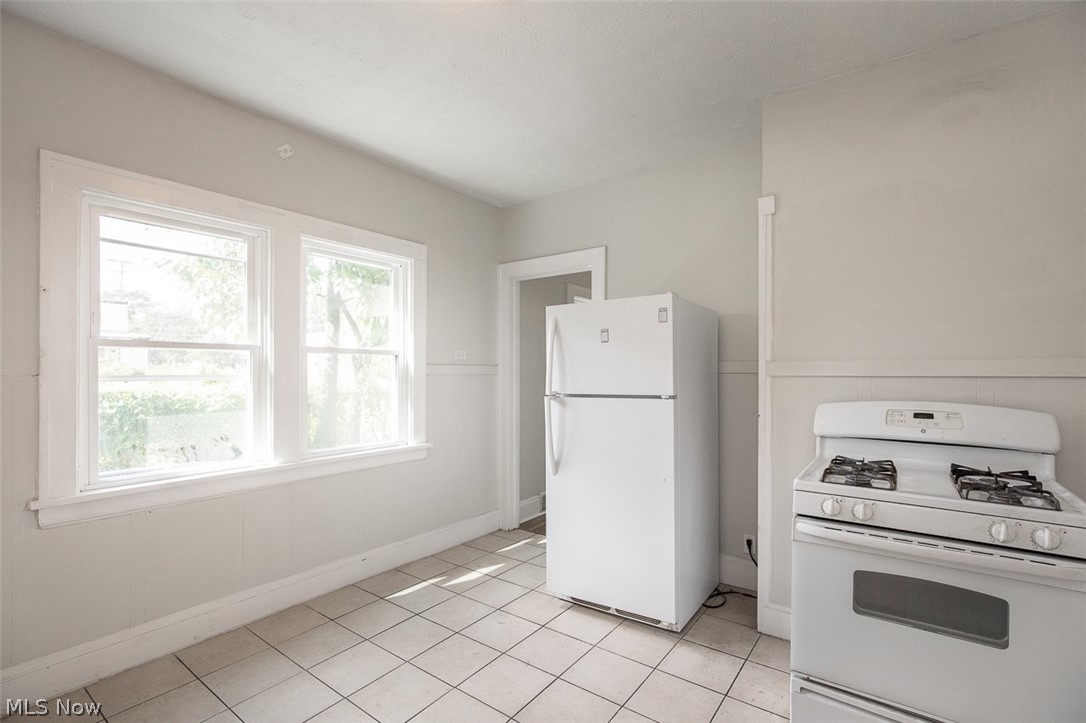 723 E 162nd Street Cleveland OH 44110