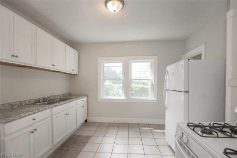 723 E 162nd Street Cleveland OH 44110