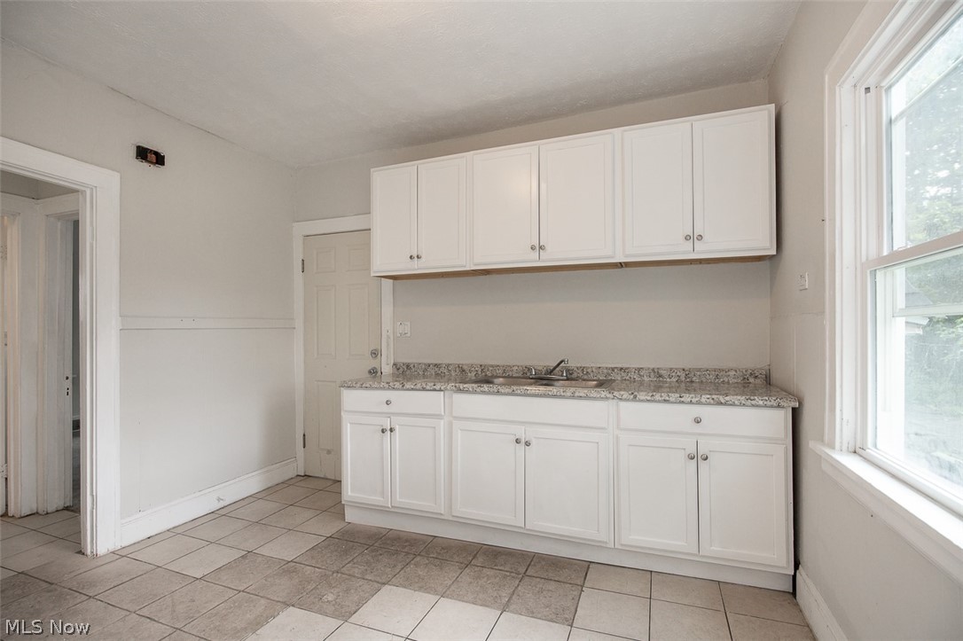 723 E 162nd Street Cleveland OH 44110