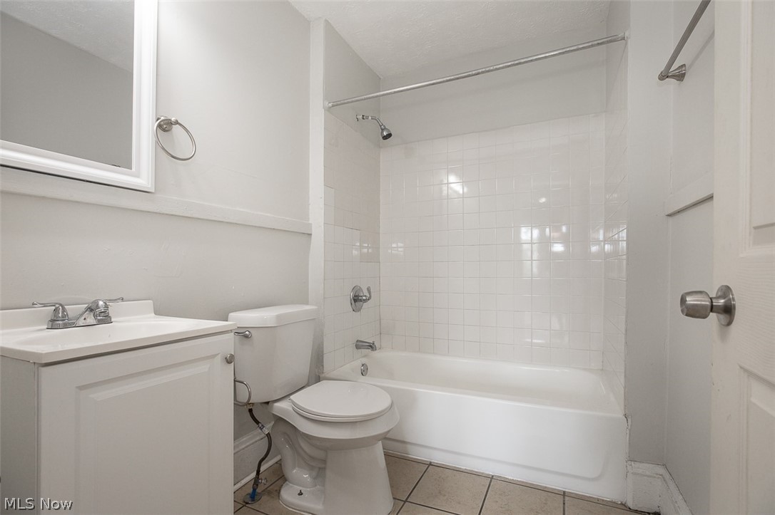 723 E 162nd Street Cleveland OH 44110