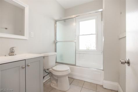 723 E 162nd Street Cleveland OH 44110