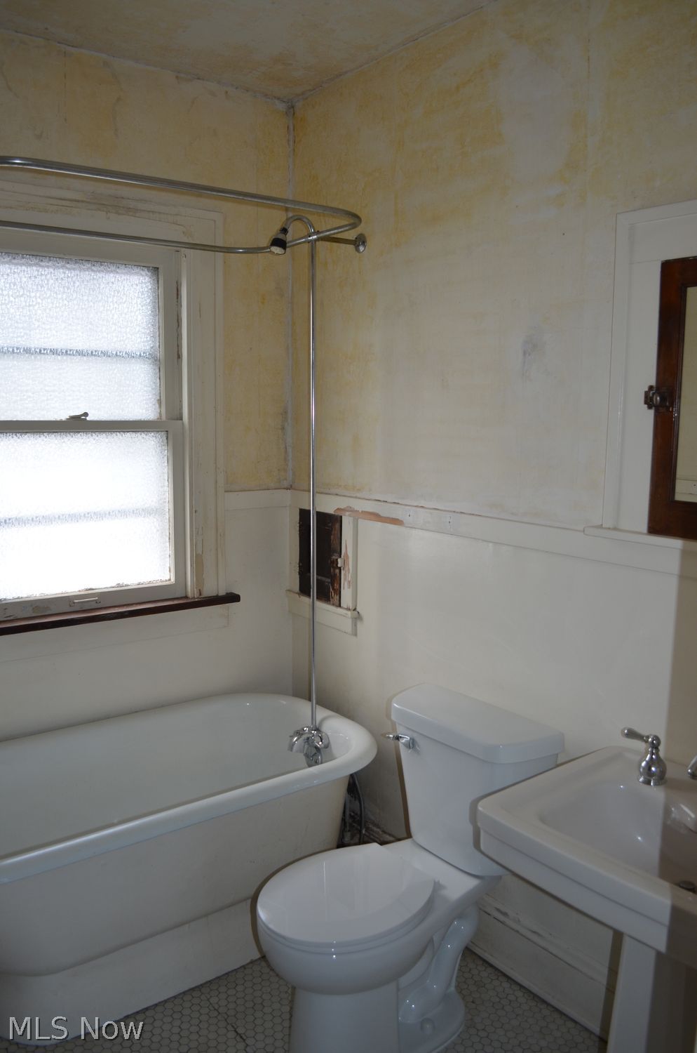 3665 W 138th Street Cleveland OH 44111