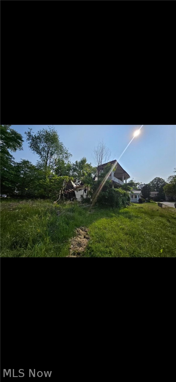 13318 Hartford Road East Cleveland OH 44112