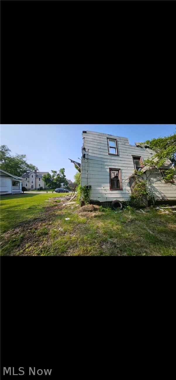 13318 Hartford Road East Cleveland OH 44112