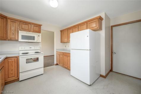 8464 & 8446 Tallmadge Road Ravenna OH 44412