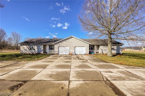 8464 & 8446 Tallmadge Road Ravenna OH 44412