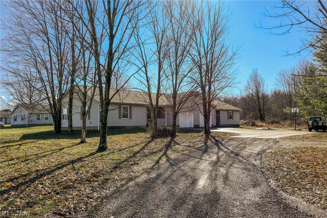 8464 & 8446 Tallmadge Road Ravenna OH 44412
