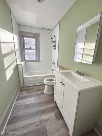 4019 Newark Avenue Cleveland OH 44109