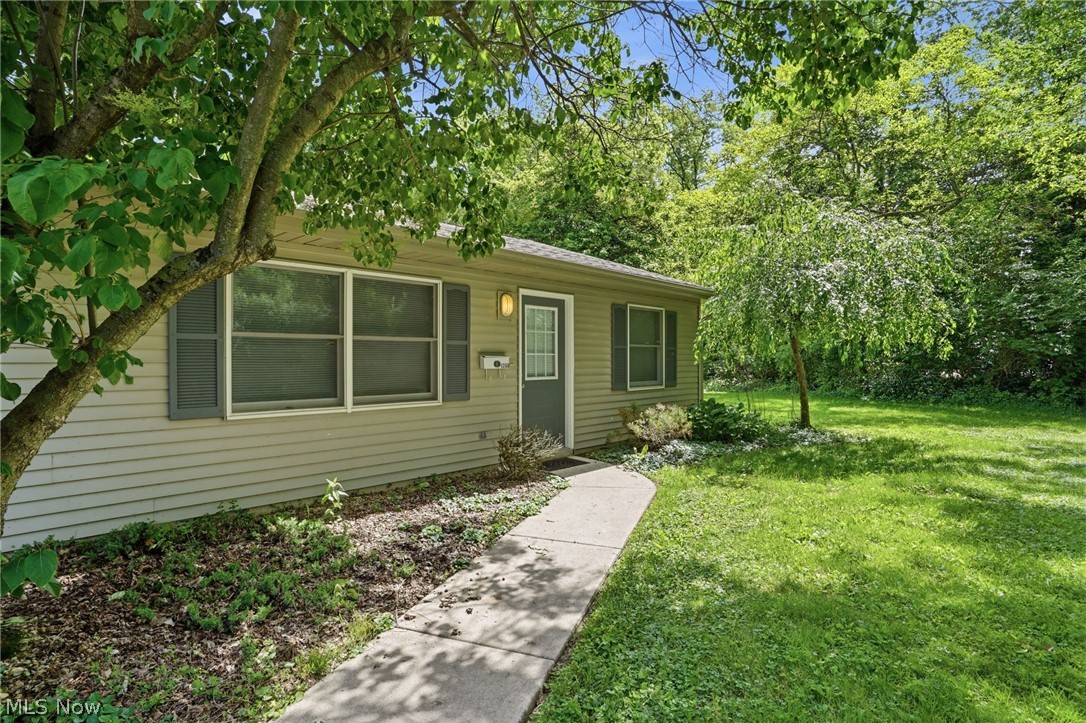 126 Mckinley Street Huron OH 44839