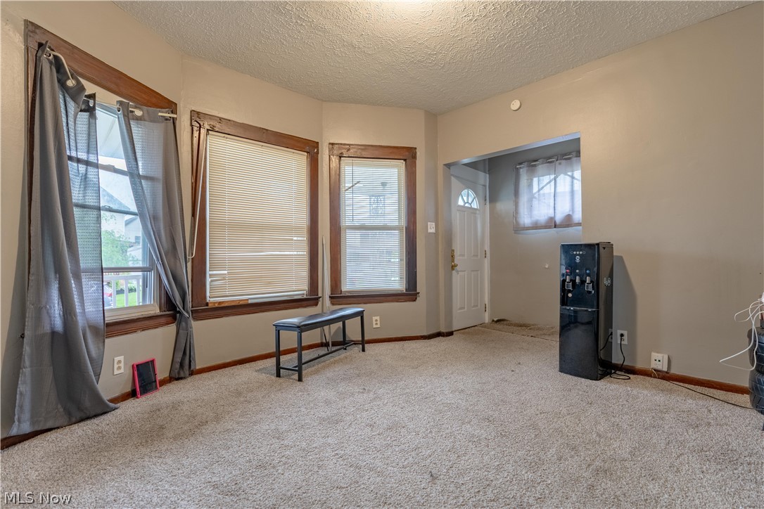 4619 Pearse Avenue Newburgh Heights OH 44105
