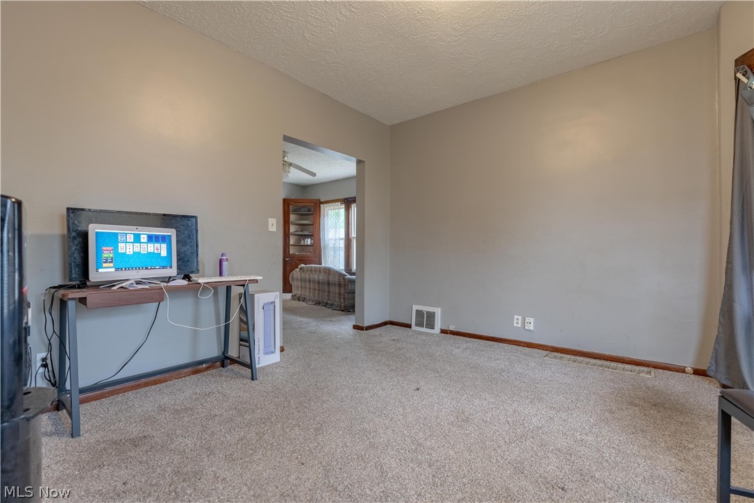 4619 Pearse Avenue Newburgh Heights OH 44105