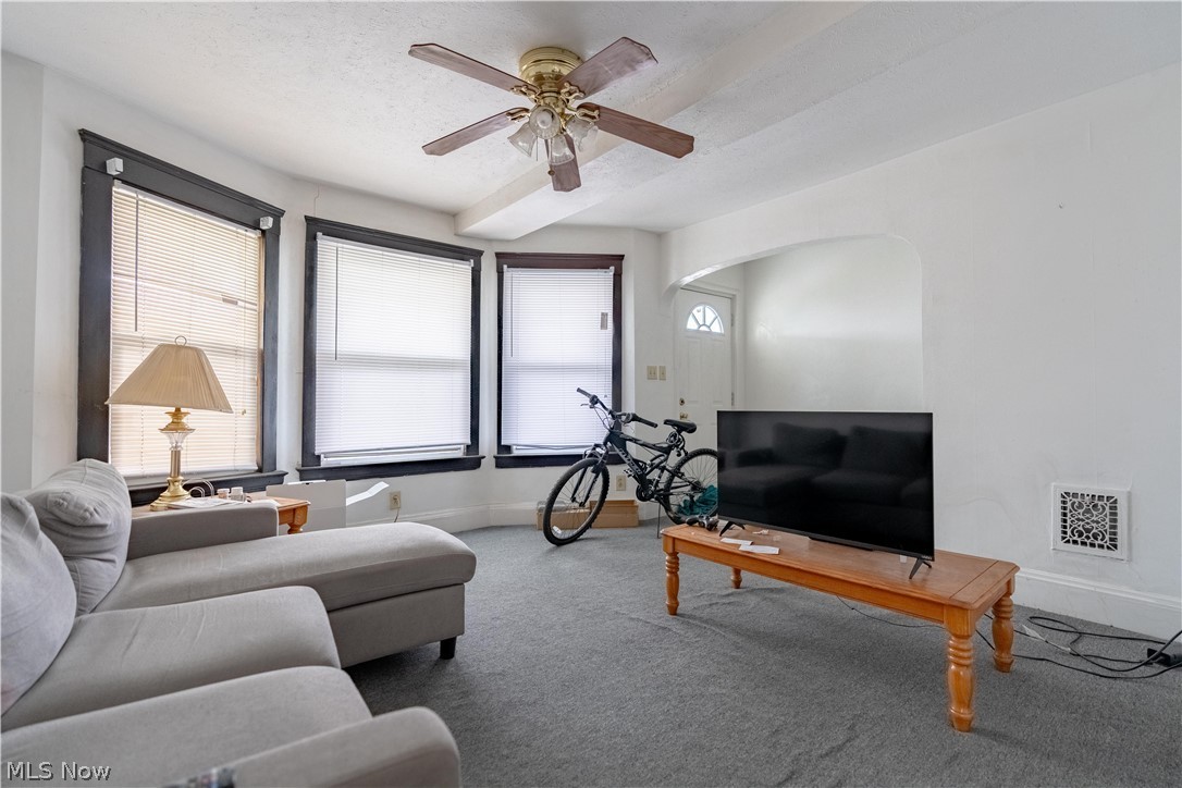 4619 Pearse Avenue Newburgh Heights OH 44105