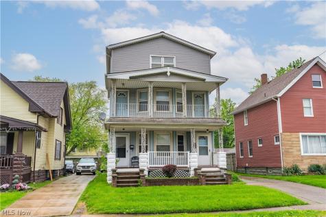 Pearse Avenue Newburgh Heights OH 44105