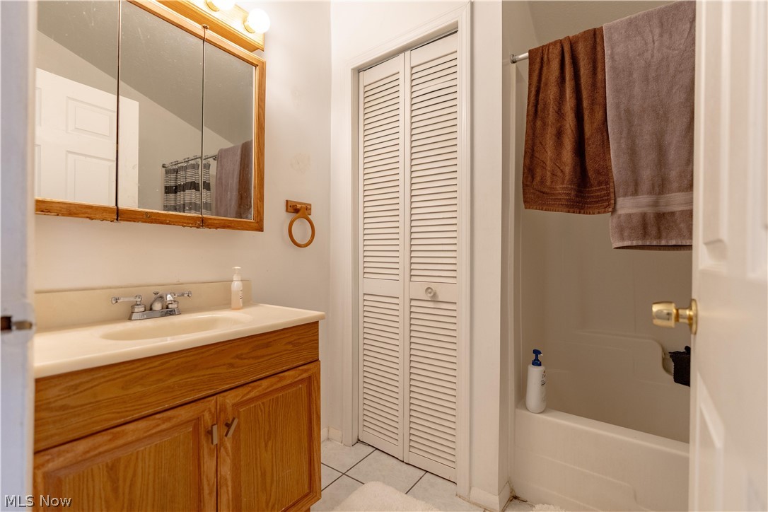 4619 Pearse Avenue Newburgh Heights OH 44105