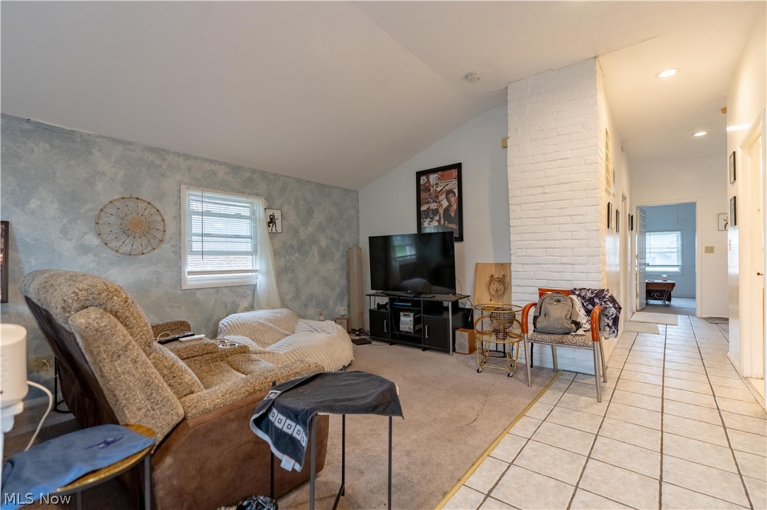 4619 Pearse Avenue Newburgh Heights OH 44105