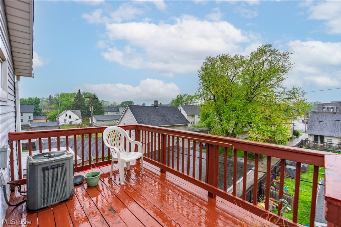 4619 Pearse Avenue Newburgh Heights OH 44105