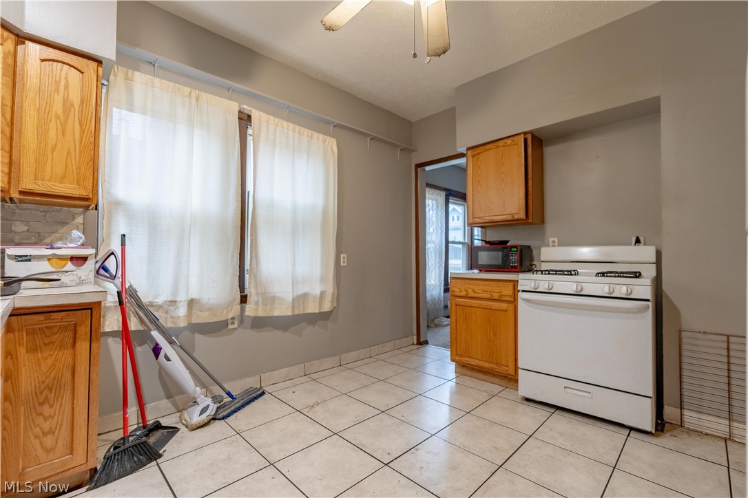 4619 Pearse Avenue Newburgh Heights OH 44105