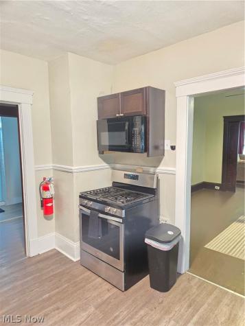 1450 E 110th Street Cleveland OH 44106