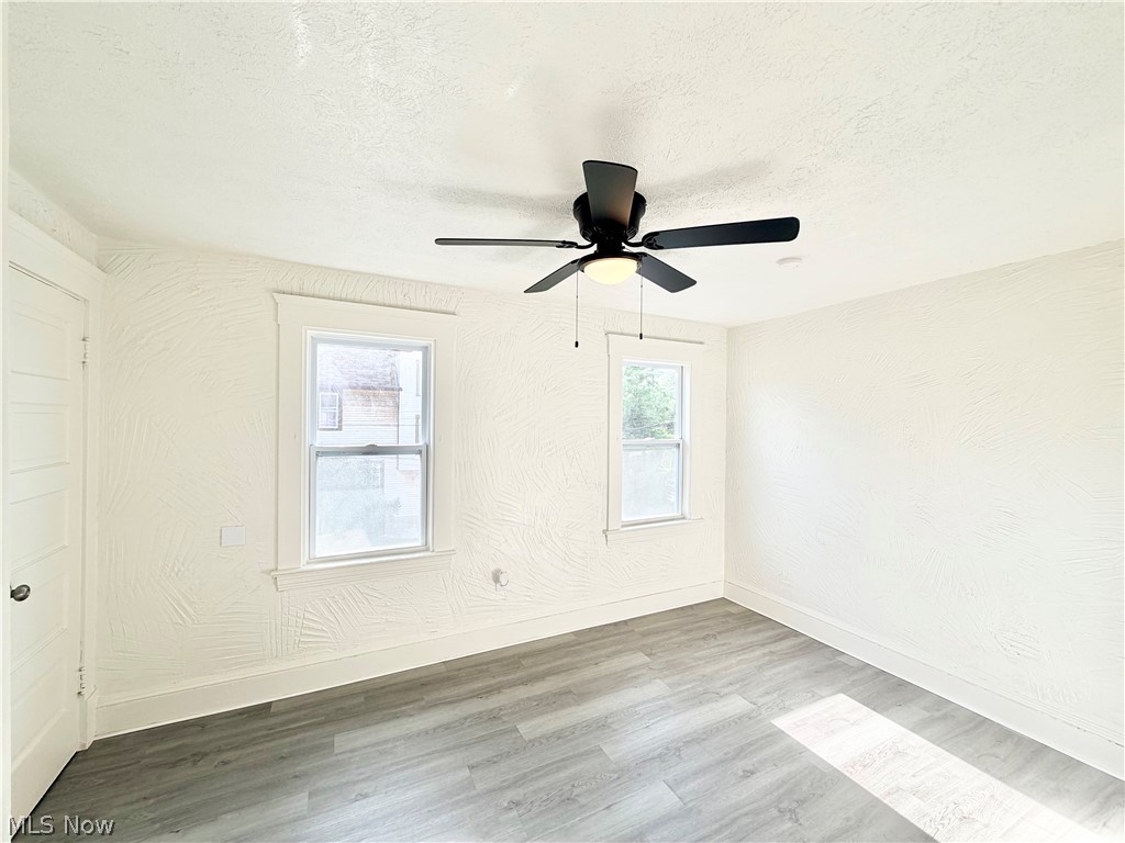 4025 Henritze Avenue Cleveland OH 44109