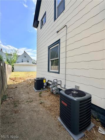 4025 Henritze Avenue Cleveland OH 44109