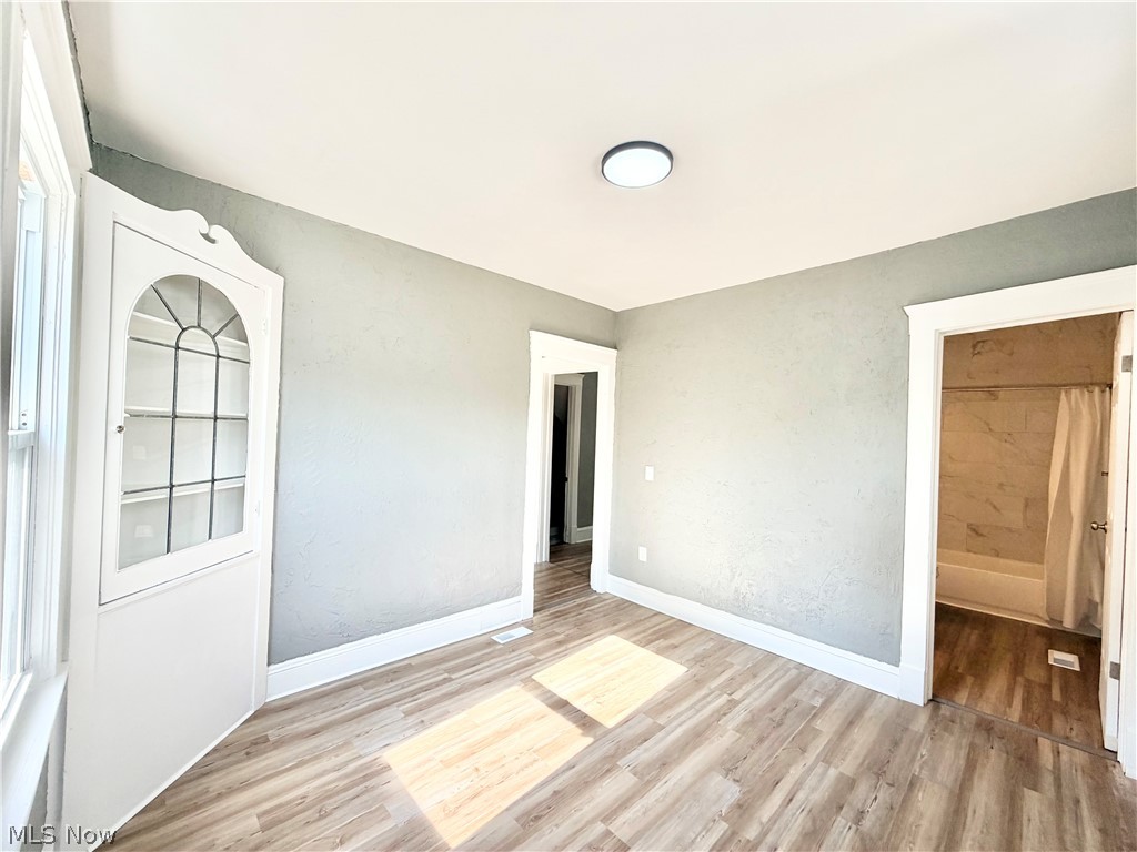 4025 Henritze Avenue Cleveland OH 44109