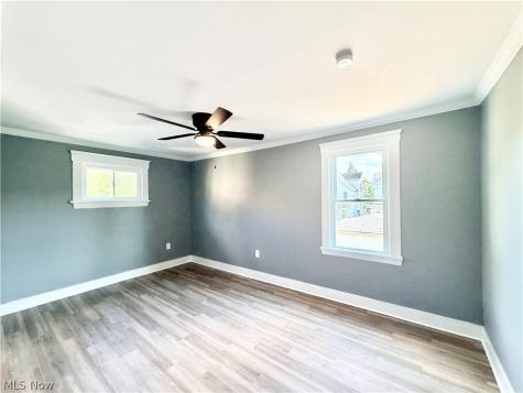 4025 Henritze Avenue Cleveland OH 44109