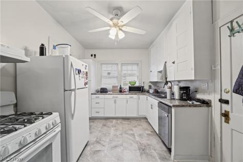 3140 Meadowbrook Boulevard Cleveland Heights OH 44118