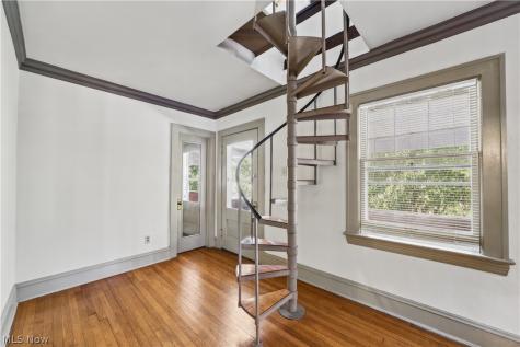 3140 Meadowbrook Boulevard Cleveland Heights OH 44118