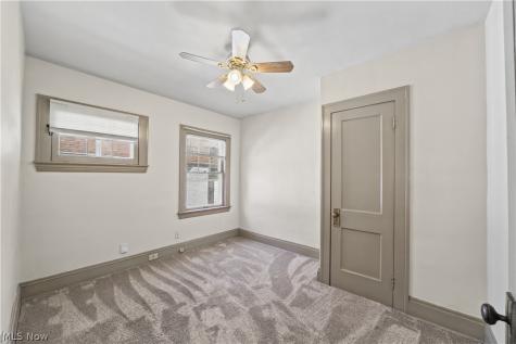 3140 Meadowbrook Boulevard Cleveland Heights OH 44118