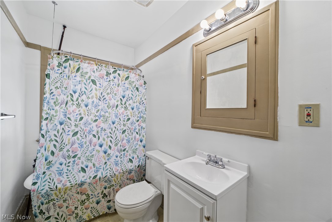 3140 Meadowbrook Boulevard Cleveland Heights OH 44118
