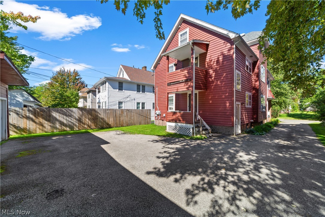 3140 Meadowbrook Boulevard Cleveland Heights OH 44118