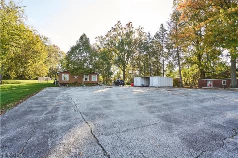 723 & 725 S Cleveland Avenue Mogadore OH 44260