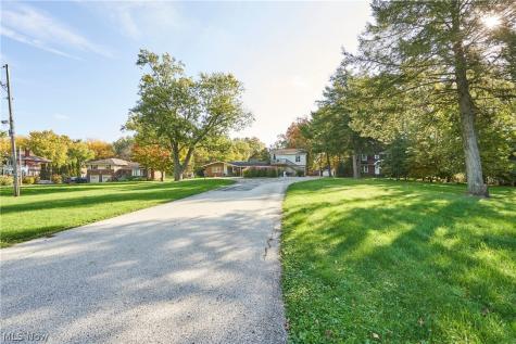 723 & 725 S Cleveland Avenue Mogadore OH 44260