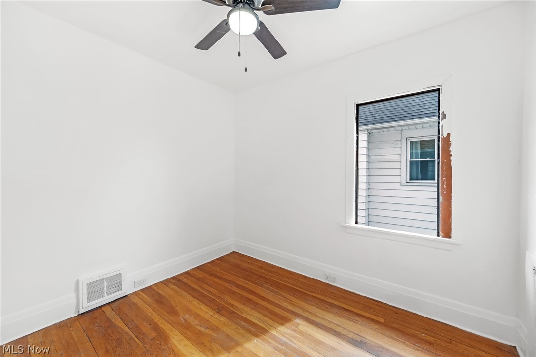 2126 Chesterland Avenue Cleveland OH 44107