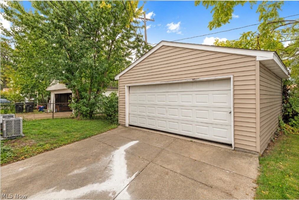 2126 Chesterland Avenue Cleveland OH 44107