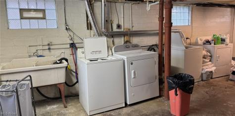 3703 Biddulph Avenue Cleveland OH 44109