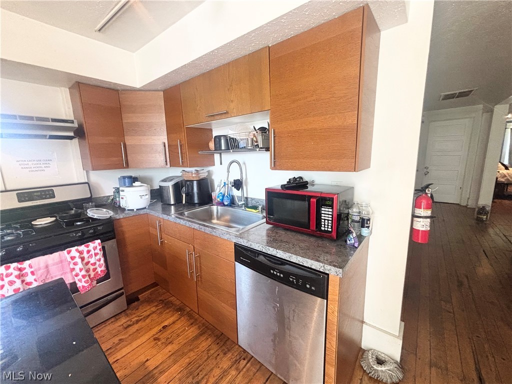 3174 W 14th Street Cleveland OH 44109