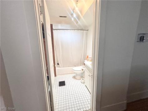 3174 W 14th Street Cleveland OH 44109