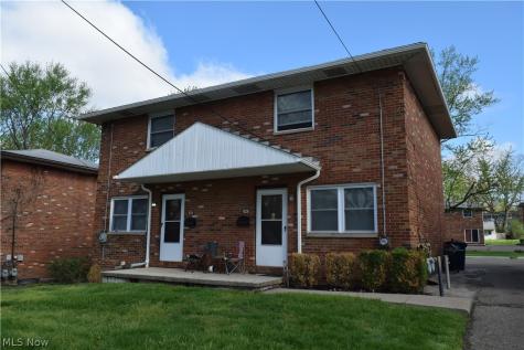 929-931 Rosamond Avenue Akron OH 44307